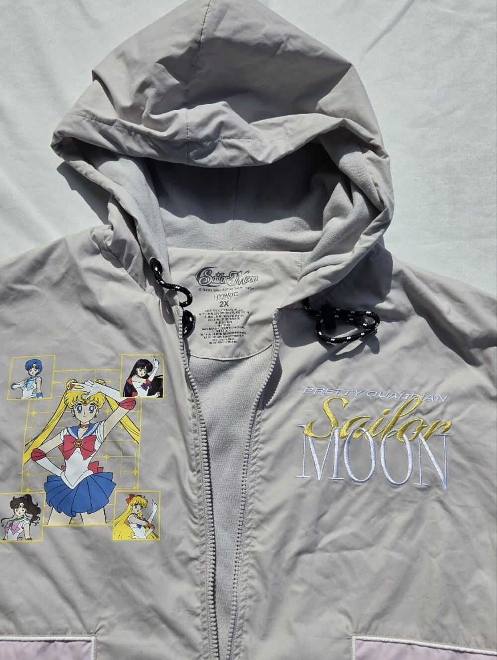 Sailor Moon Hooded Windbreaker Jacket - Light Gray & Pink